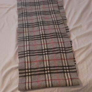 Burberry Gray Plaid Lambswool Scarf with Black and Pink Lines